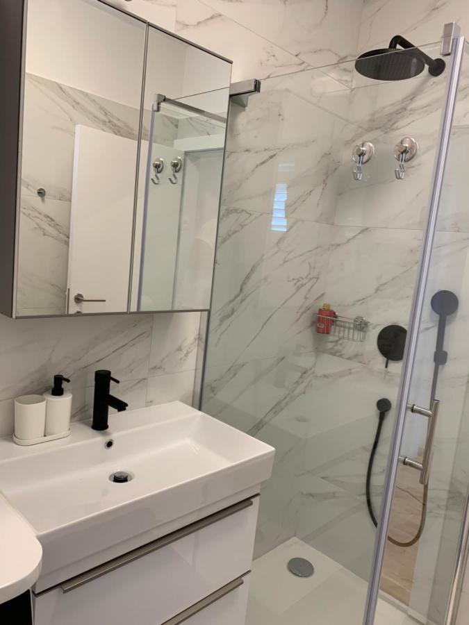 Deluxe Suites Anna Vodice Extérieur photo